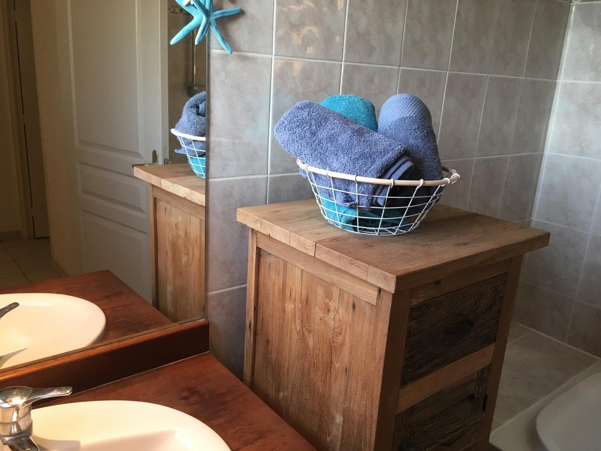 Le Benitier Apartment Сен Жилс ле Бен Екстериор снимка
